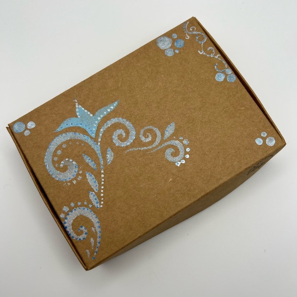 Elegant Boho Jewelry Gift Set Hand-Painted Box - Unique Christmas Gift Box - Picture 8 of 8